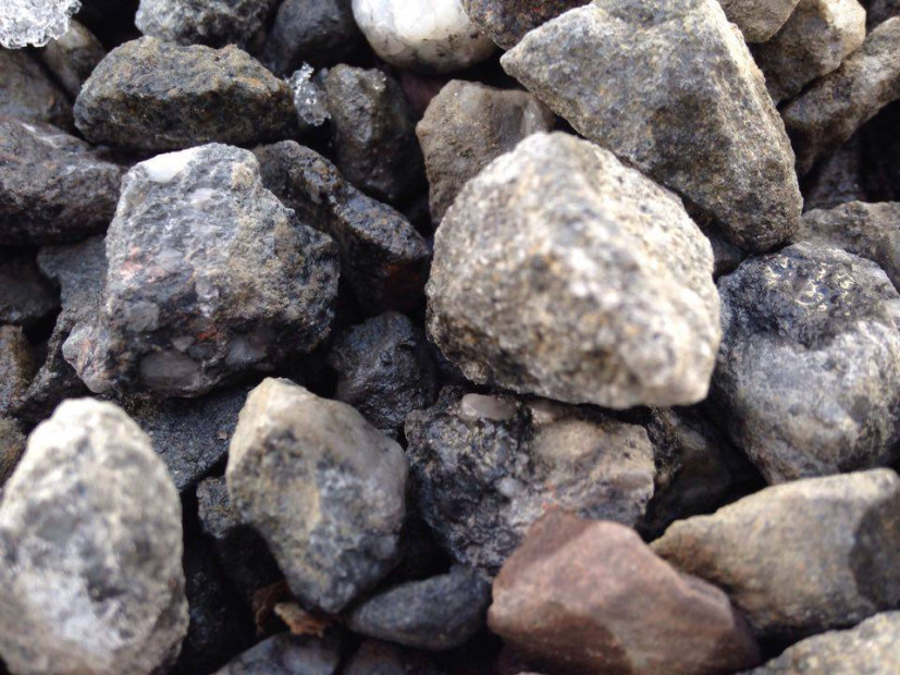 Photo of rocks by Taylor Walsh.
